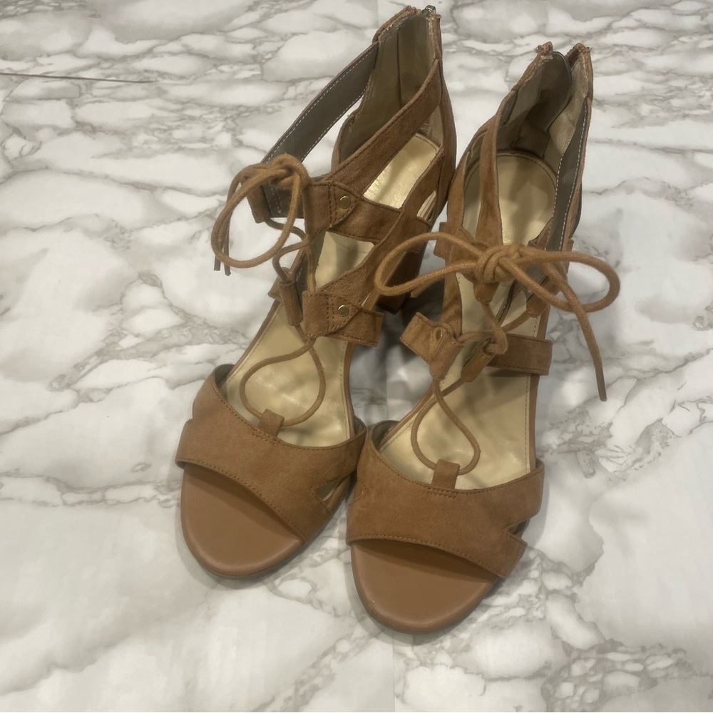 Circus by Sam Edelman Emilia Lace Up Sandal in Golden Caramel